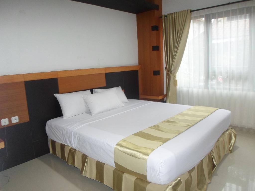 Hotel Grand Karawang Indah Bilik gambar